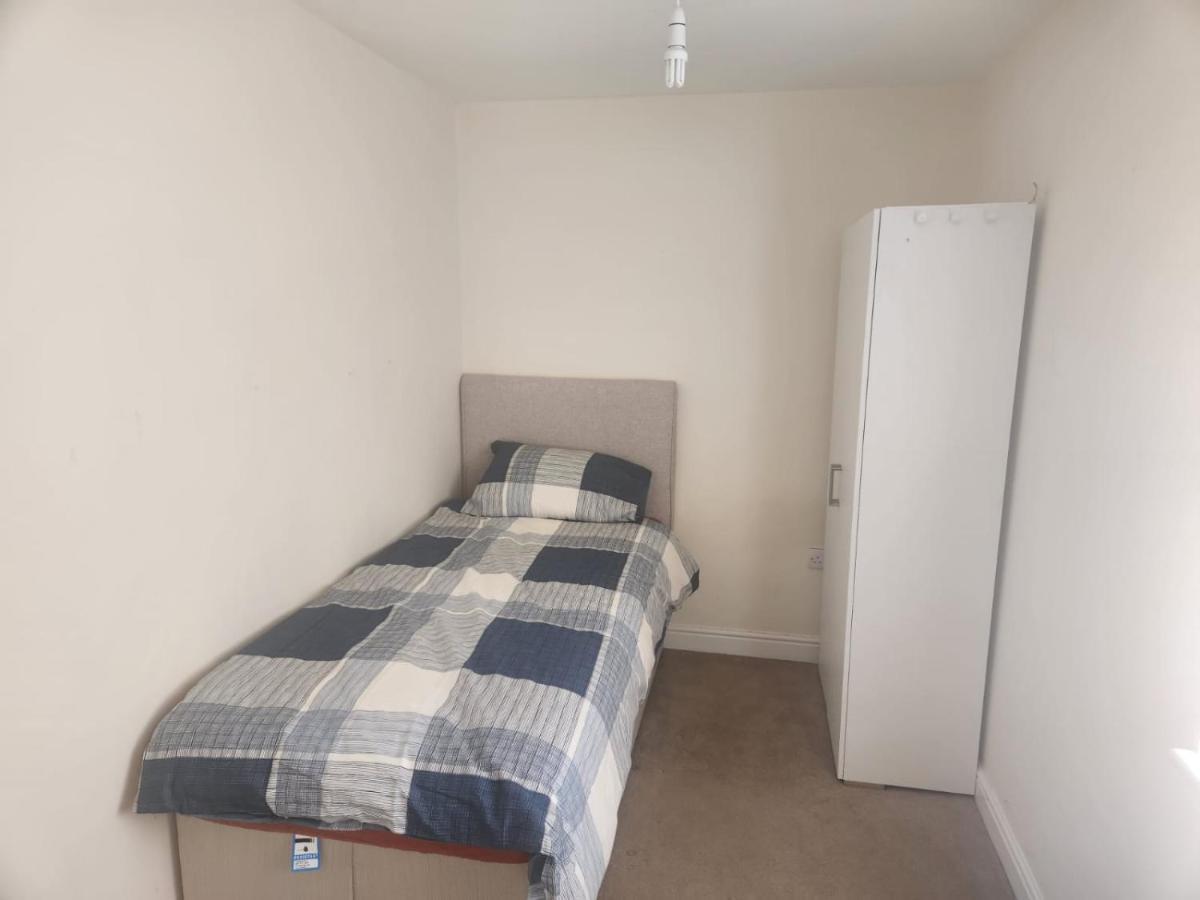 2Sweetzhome Erith エクステリア 写真
